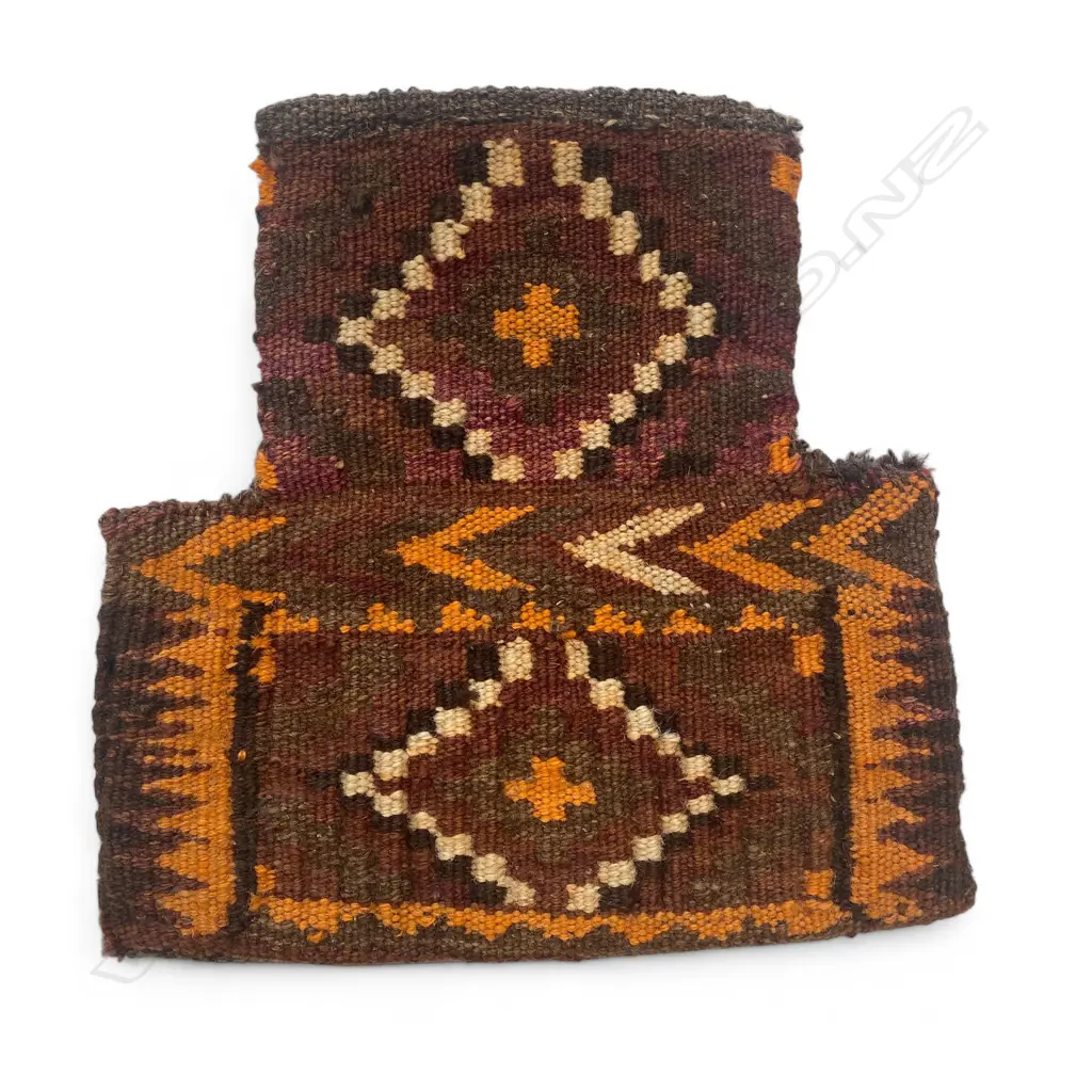 Kurdish Iranian woolen flatweave salt bag, lozenge field. 290 x 285mm Image 1++